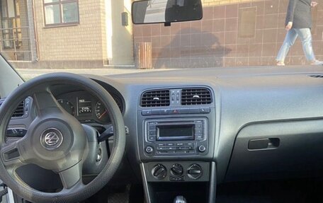 Volkswagen Polo VI (EU Market), 2014 год, 900 000 рублей, 4 фотография