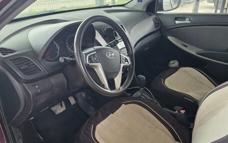 Hyundai Solaris II рестайлинг, 2012 год, 800 000 рублей, 7 фотография