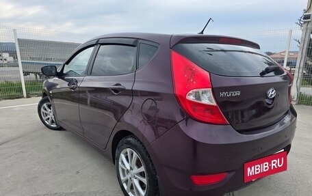 Hyundai Solaris II рестайлинг, 2012 год, 800 000 рублей, 9 фотография