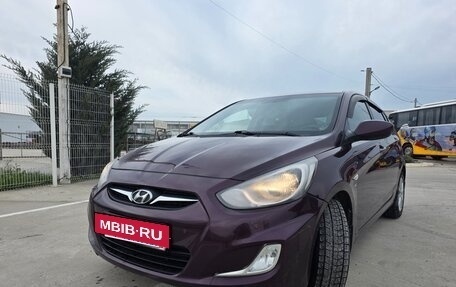 Hyundai Solaris II рестайлинг, 2012 год, 800 000 рублей, 8 фотография
