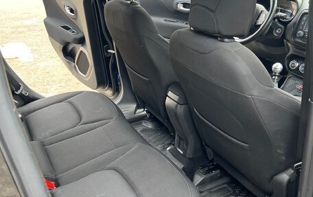 Jeep Renegade I рестайлинг, 2015 год, 1 699 000 рублей, 5 фотография