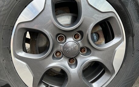 Jeep Renegade I рестайлинг, 2015 год, 1 699 000 рублей, 3 фотография