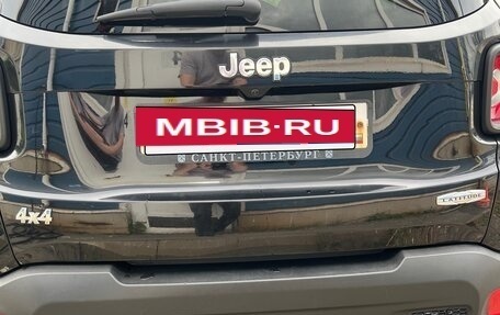 Jeep Renegade I рестайлинг, 2015 год, 1 699 000 рублей, 20 фотография