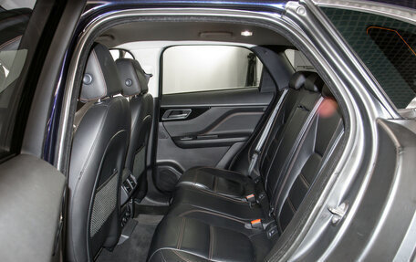 Jaguar F-Pace, 2017 год, 3 148 000 рублей, 8 фотография