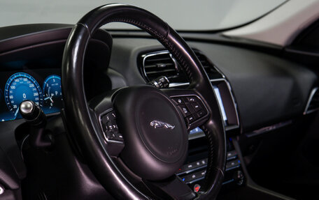 Jaguar F-Pace, 2017 год, 3 148 000 рублей, 11 фотография