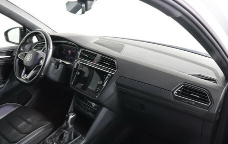 Volkswagen Tiguan II, 2021 год, 3 299 000 рублей, 10 фотография