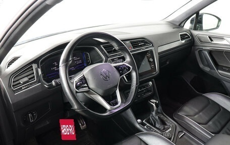 Volkswagen Tiguan II, 2021 год, 3 299 000 рублей, 9 фотография