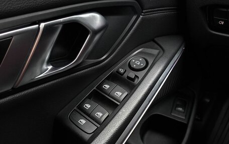 BMW 3 серия, 2019 год, 2 759 000 рублей, 12 фотография