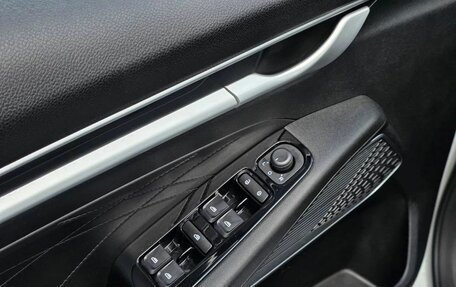 Geely Emgrand, 2024 год, 1 570 000 рублей, 15 фотография