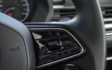 Geely Emgrand, 2024 год, 1 570 000 рублей, 10 фотография