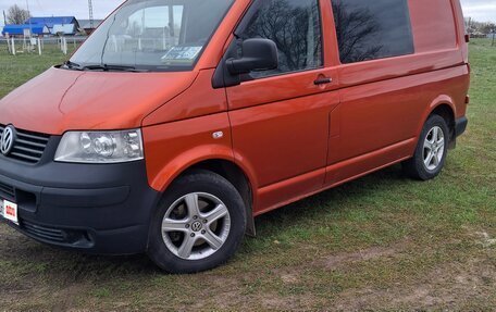 Volkswagen Transporter T5 рестайлинг, 2007 год, 1 100 000 рублей, 1 фотография