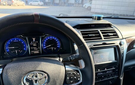 Toyota Camry, 2017 год, 2 125 000 рублей, 6 фотография