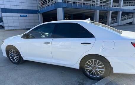 Toyota Camry, 2017 год, 2 125 000 рублей, 2 фотография