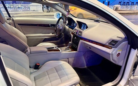 Mercedes-Benz E-Класс, 2009 год, 890 000 рублей, 15 фотография