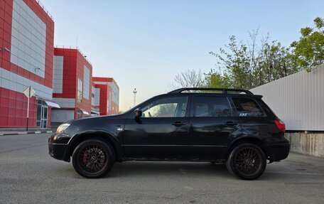 Mitsubishi Outlander III рестайлинг 3, 2004 год, 450 000 рублей, 3 фотография