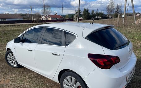 Opel Astra J, 2013 год, 850 000 рублей, 3 фотография
