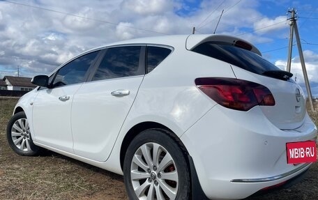 Opel Astra J, 2013 год, 850 000 рублей, 4 фотография