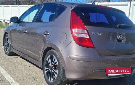 Hyundai i30 II рестайлинг, 2011 год, 670 000 рублей, 4 фотография