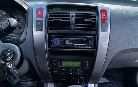 Hyundai Tucson III, 2004 год, 620 000 рублей, 2 фотография
