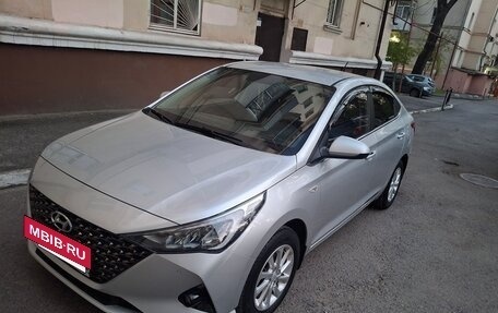 Hyundai Solaris II рестайлинг, 2021 год, 1 350 000 рублей, 3 фотография