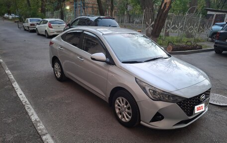 Hyundai Solaris II рестайлинг, 2021 год, 1 350 000 рублей, 6 фотография