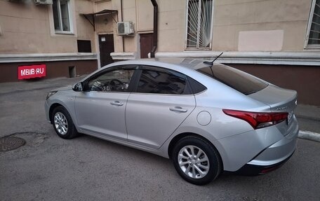 Hyundai Solaris II рестайлинг, 2021 год, 1 350 000 рублей, 8 фотография