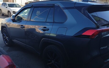 Toyota RAV4, 2021 год, 2 850 000 рублей, 4 фотография