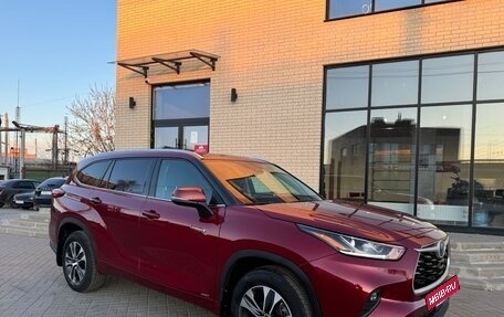 Toyota Highlander, 2021 год, 4 350 000 рублей, 4 фотография