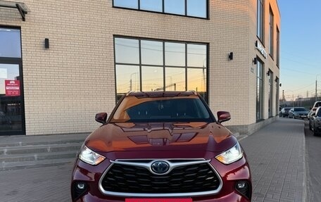 Toyota Highlander, 2021 год, 4 350 000 рублей, 3 фотография