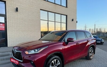 Toyota Highlander, 2021 год, 4 350 000 рублей, 2 фотография