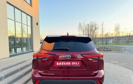 Toyota Highlander, 2021 год, 4 350 000 рублей, 8 фотография