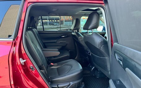 Toyota Highlander, 2021 год, 4 350 000 рублей, 27 фотография