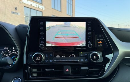 Toyota Highlander, 2021 год, 4 350 000 рублей, 33 фотография