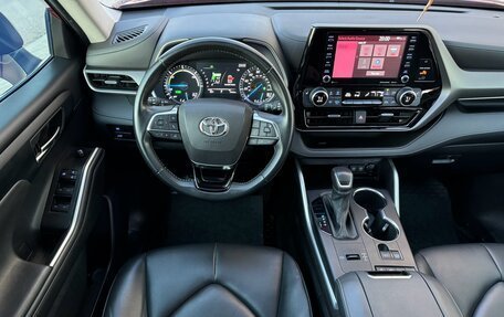 Toyota Highlander, 2021 год, 4 350 000 рублей, 31 фотография