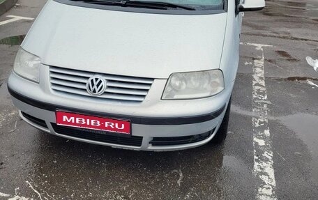 Volkswagen Sharan I рестайлинг, 2003 год, 435 000 рублей, 1 фотография