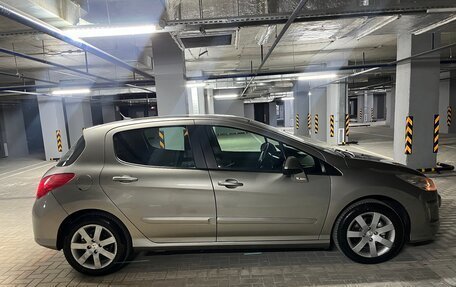 Peugeot 308 II, 2010 год, 7 фотография