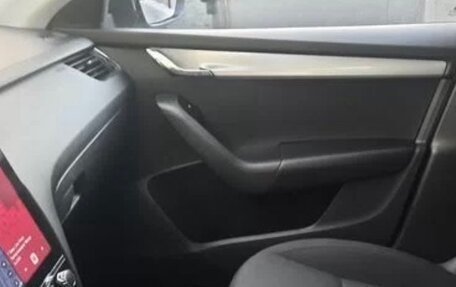 Skoda Octavia, 2015 год, 1 250 000 рублей, 5 фотография