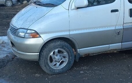 Toyota Granvia, 1998 год, 350 000 рублей, 4 фотография