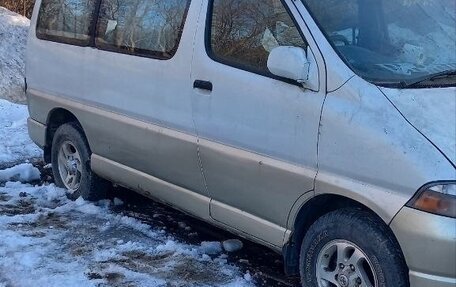 Toyota Granvia, 1998 год, 350 000 рублей, 6 фотография