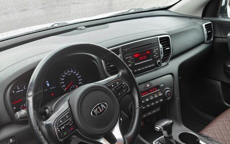 KIA Sportage IV рестайлинг, 2018 год, 2 000 000 рублей, 8 фотография