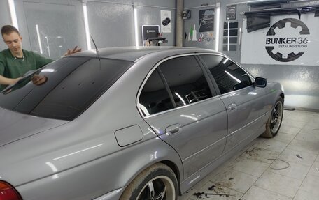 BMW 5 серия, 1996 год, 700 000 рублей, 3 фотография