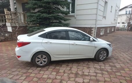 Hyundai Solaris II рестайлинг, 2016 год, 760 000 рублей, 3 фотография