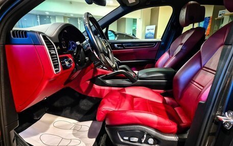 Porsche Cayenne III, 2018 год, 6 000 000 рублей, 17 фотография