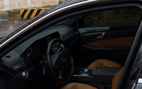 Mercedes-Benz E-Класс, 2011 год, 1 700 000 рублей, 3 фотография