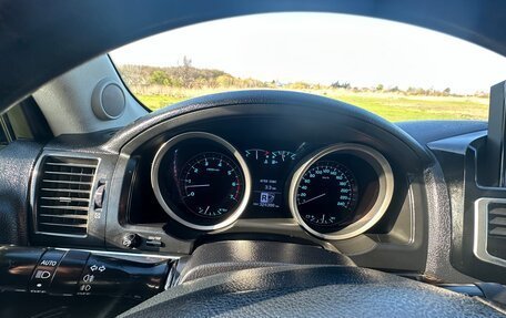 Toyota Land Cruiser 200, 2008 год, 3 100 000 рублей, 7 фотография