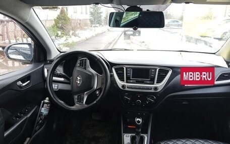 Hyundai Solaris II рестайлинг, 2019 год, 1 050 000 рублей, 8 фотография