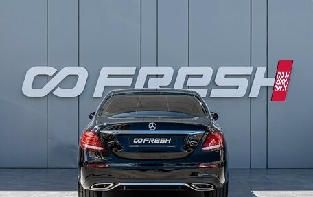 Mercedes-Benz E-Класс, 2019 год, 3 190 000 рублей, 4 фотография