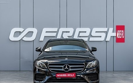 Mercedes-Benz E-Класс, 2019 год, 3 190 000 рублей, 3 фотография