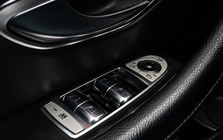 Mercedes-Benz E-Класс, 2019 год, 3 190 000 рублей, 23 фотография