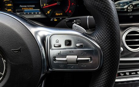 Mercedes-Benz E-Класс, 2019 год, 3 190 000 рублей, 21 фотография